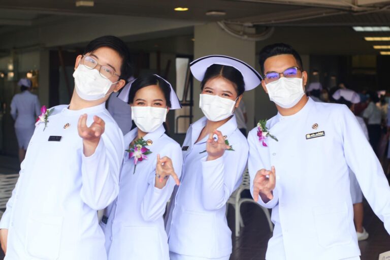 รับหมวก11
